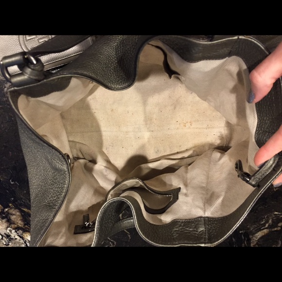 ***Price Drop*** Authentic Gucci Soho Metallic - Picture 4 of 8